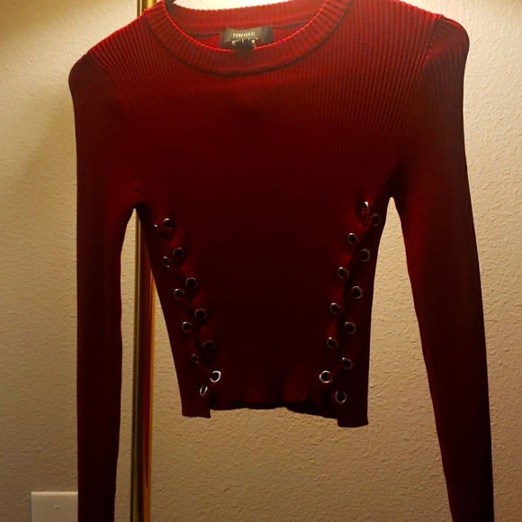 Forever 21 cropped sweater worn twice - Picture 1 of 2